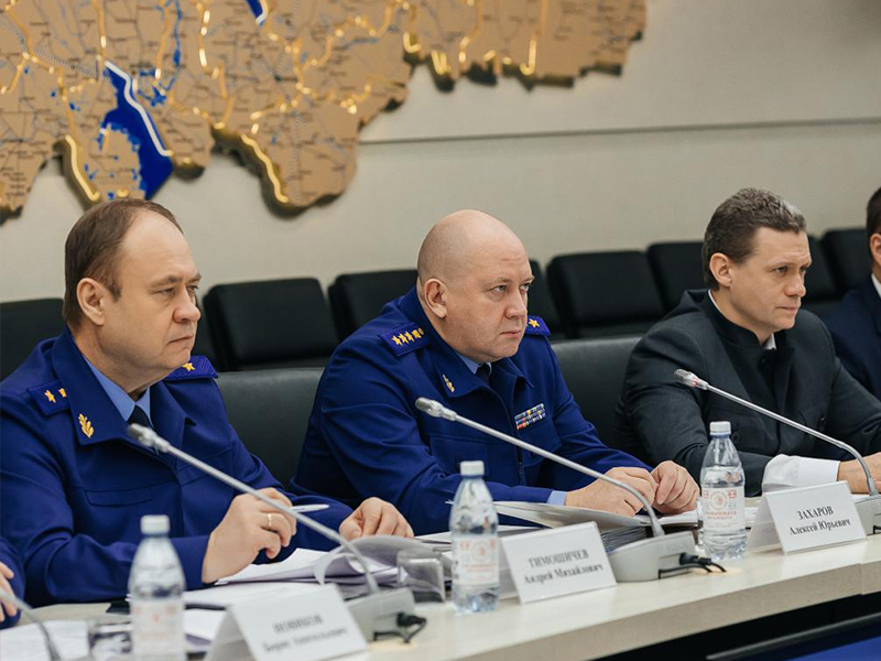 Заместитель Генерального прокурора России Алексей Захаров провел личный прием граждан в Вологодской области.